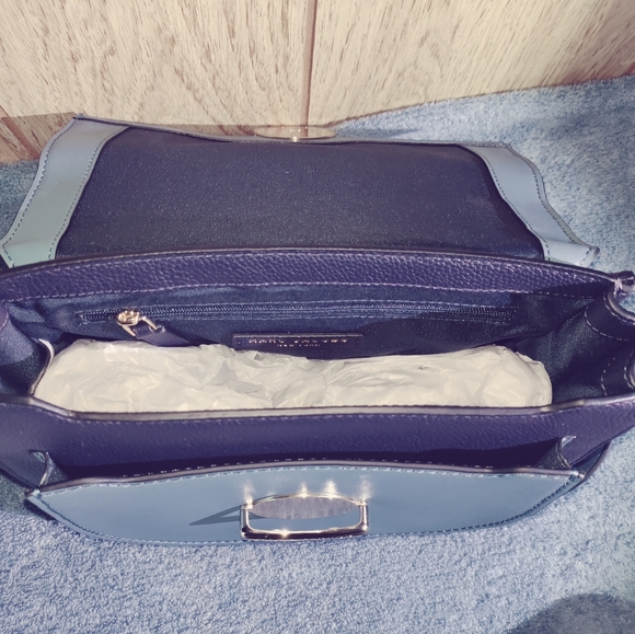 Marc Jacobs Bags - Picture 5 of 9